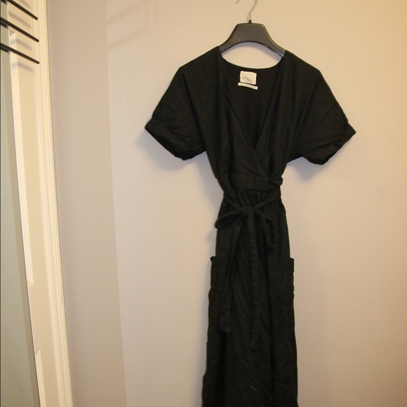 UO | Linen Wrap Black Dress | XS - Picture 8 of 11